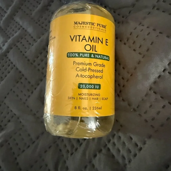 Majestic Vitamin E Oil - Yellow Label - Picture 1 of 3